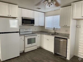 Building Photo - 510 E 500 S