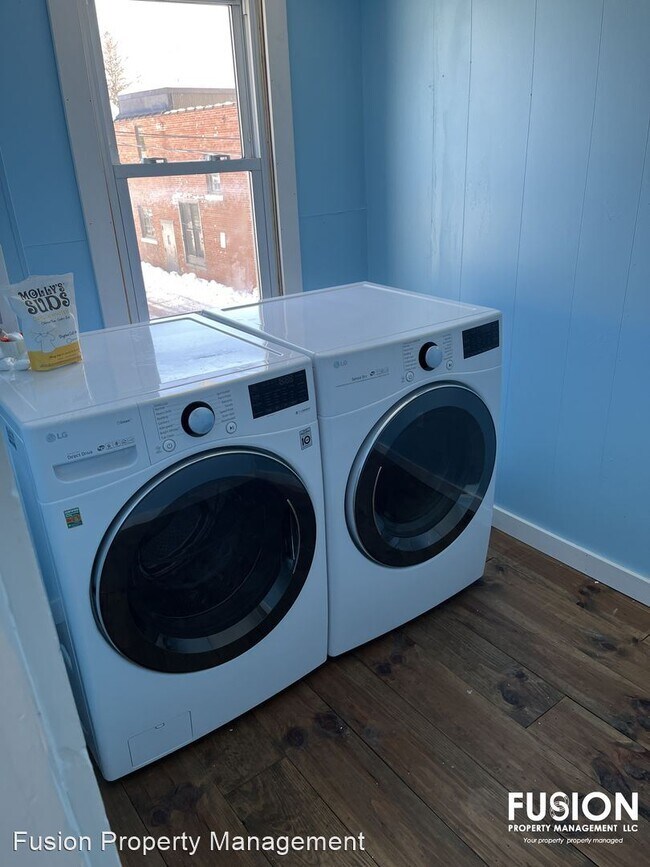 Foto del edificio - 4 br, 2 bath House - 92 Rose St