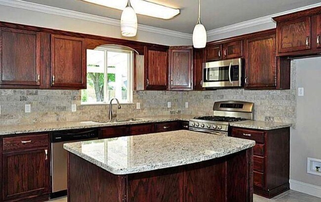 Foto del edificio - 3/1    $1100.Monthly
