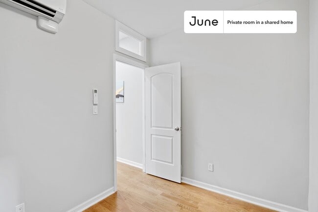 Building Photo - Room in Shared 3 bed/1 bath home