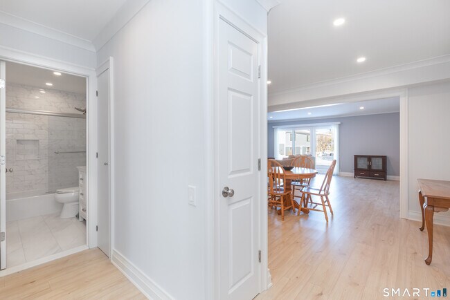 Foto del edificio - 13 Quincy Close