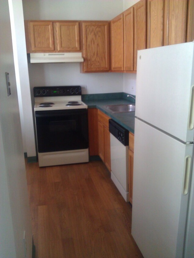 Primary Photo - 525 Randolph Street