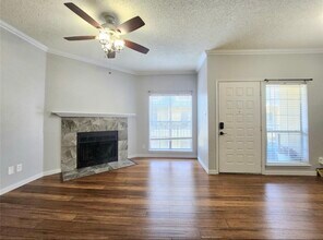 Building Photo - 921 Marine Dr