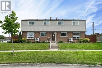 Building Photo - 743-743 Cypress Ave