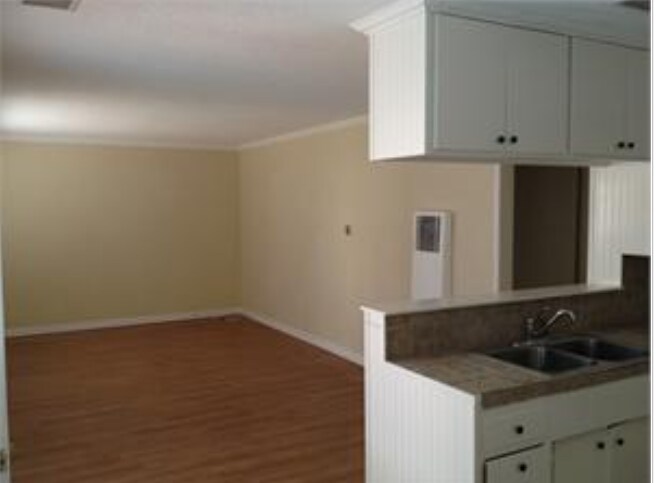 Primary Photo - 1235 E Ocean Blvd