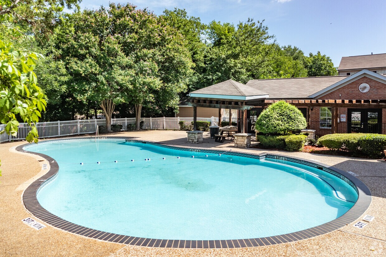 Foto principal - Centerville Pointe Apartments