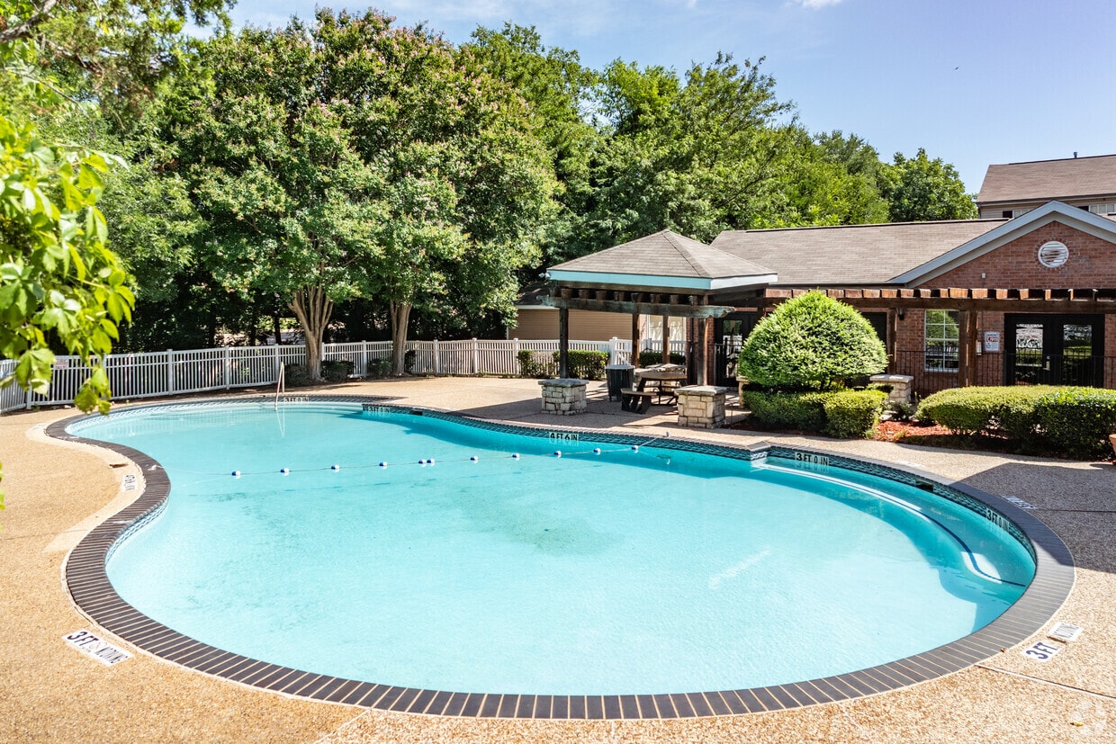 Primary Photo - Centerville Pointe Apartments