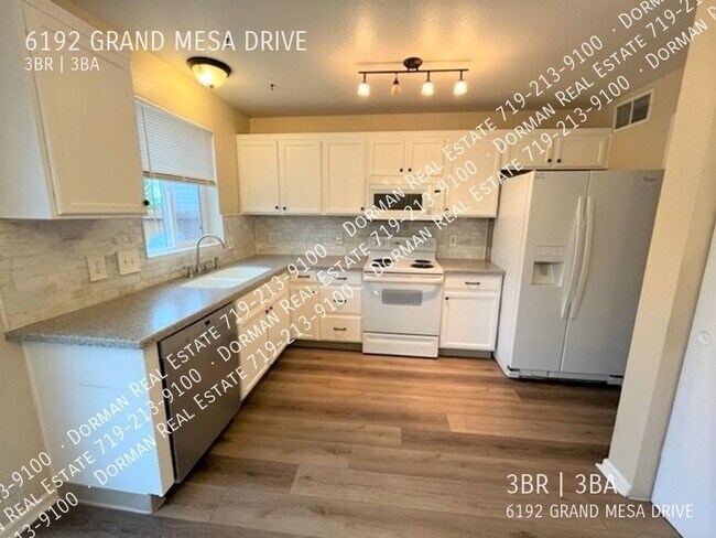Foto del edificio - 6192 Grand Mesa Dr