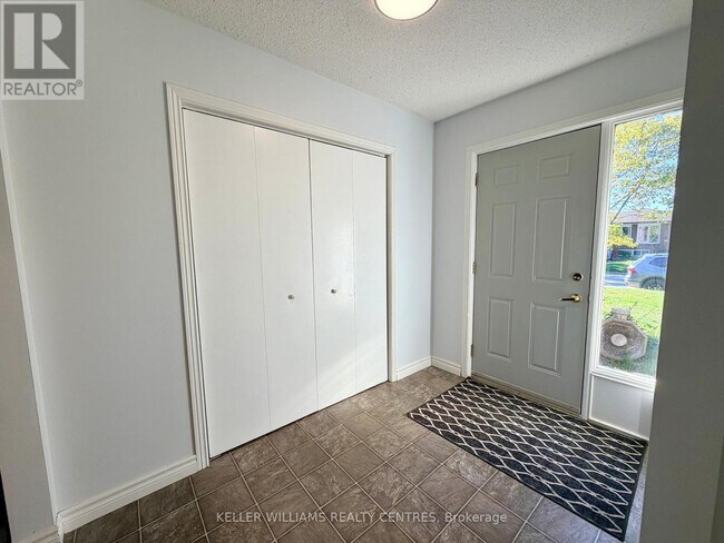 Photo du bâtiment - 35 Buchanan St