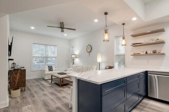 Building Photo - 7311 Indigo Palms Way