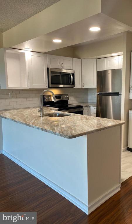 Foto del edificio - 200 Lombard St