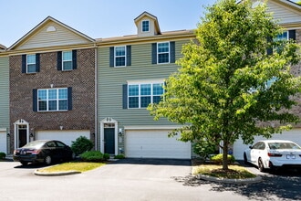 Building Photo - 9581 Tahoe Dr