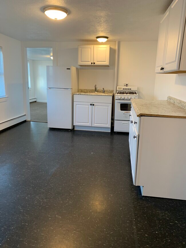 kitchen - 83 Maple St