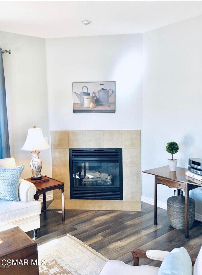Foto del edificio - 310 East Hilltop Way