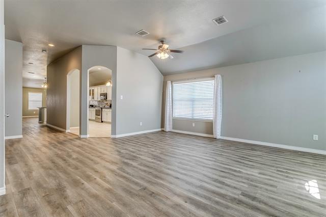 Building Photo - 3611 Redwood Cir