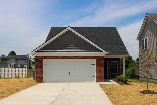 Building Photo - 210 Dubuy Dr