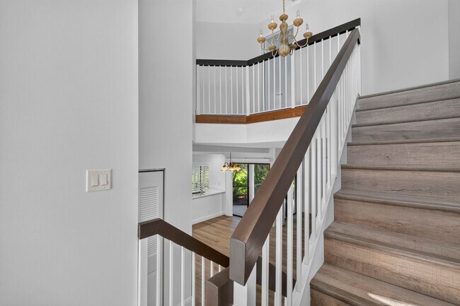 Foto del edificio - 223 NW 36th Ave