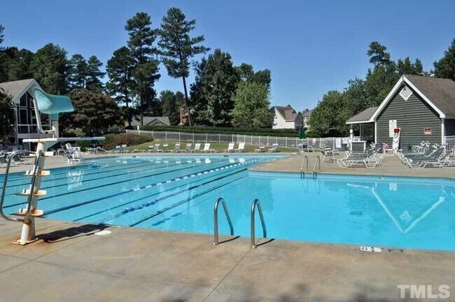Foto del edificio - 2400 Pumpkin Ridge Way
