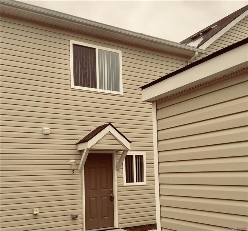 Foto principal - 9055 Chatwell Dr