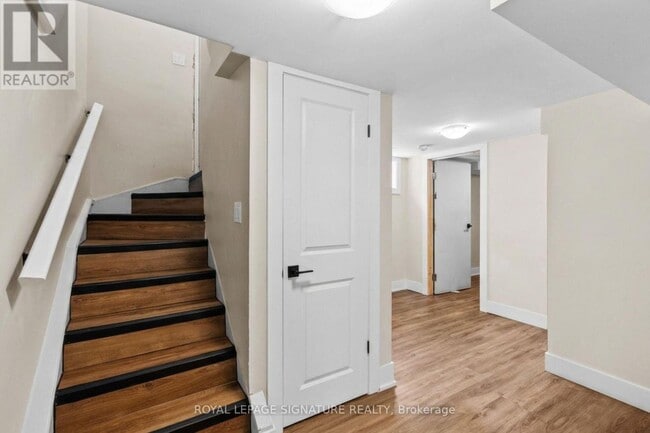 Building Photo - 17 Prestwick Ave
