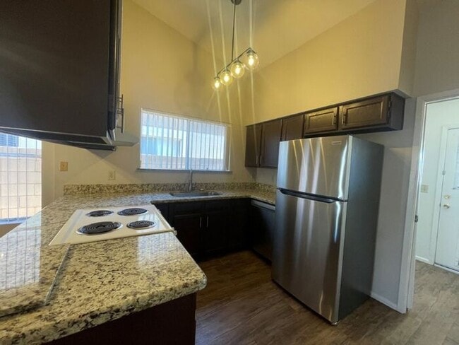 Photo - 3221 E Crescent Ave House