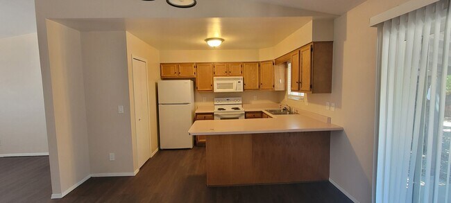 Foto del edificio - 3 Bedroom 2 Bath home