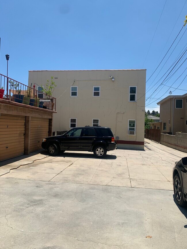 Aparcamientos y garajes - 619 E Chevy Chase Dr