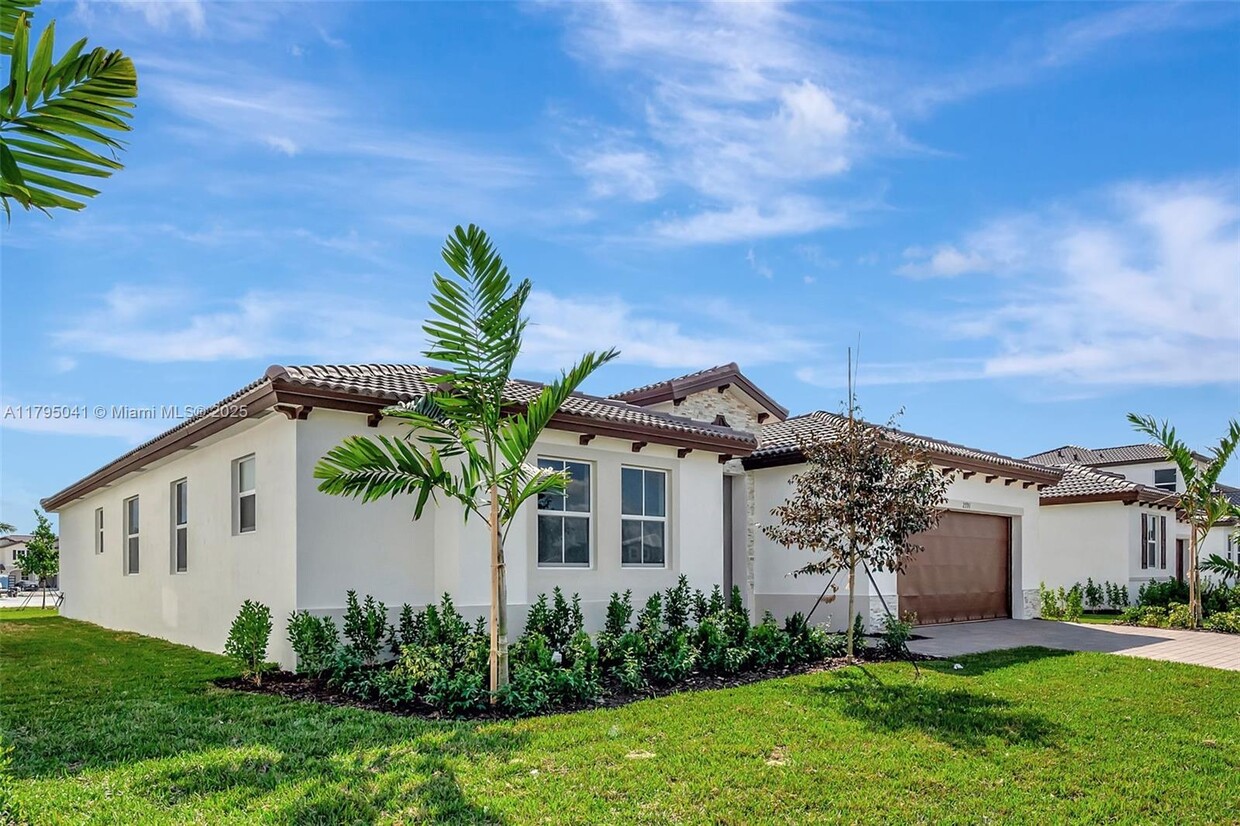 Foto principal - 2791 SE 23rd Terrace