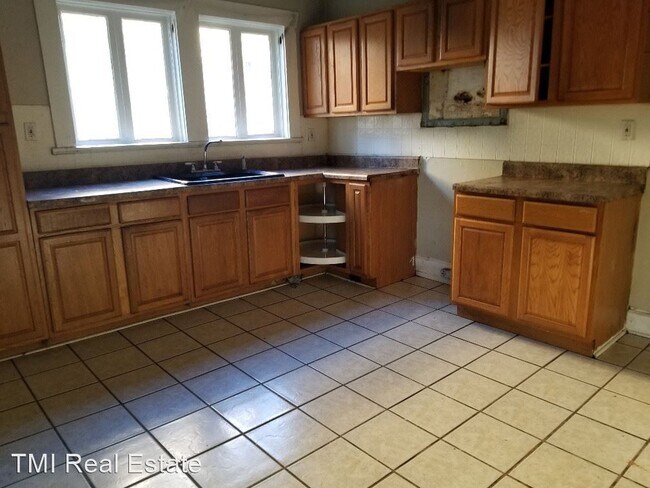 Foto del edificio - 3 br, 1 bath House - 2360 23rd St Ens