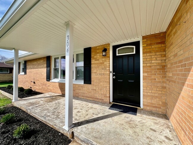 Foto del edificio - Newly remodeled, furnished home Trenton, Ohio