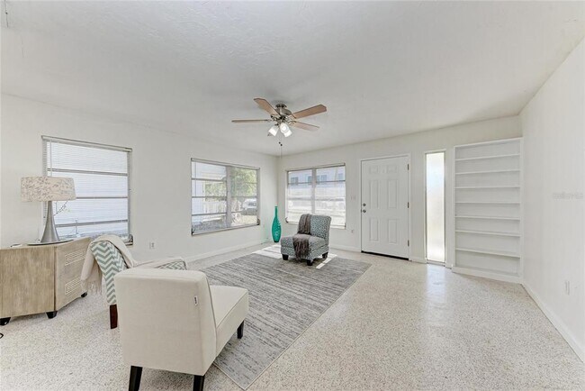 Foto del edificio - 2253 Arlington St