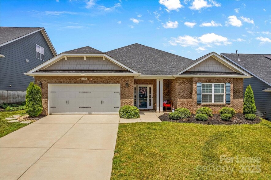 Foto principal - 108 Fleming Dr