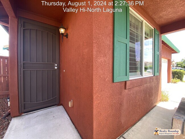 Building Photo - Beautiful Home with Cul-De-Sac Living