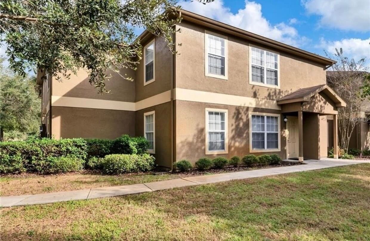 Foto principal - 36106 Lake Chase Blvd