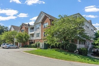 Building Photo - 170 Haverhill St