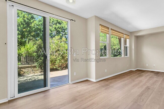Foto del edificio - 2785 Matera Ln