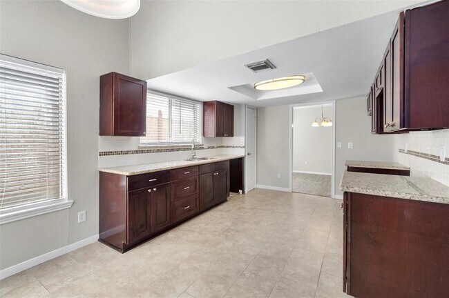 Building Photo - 22306 Red River Dr