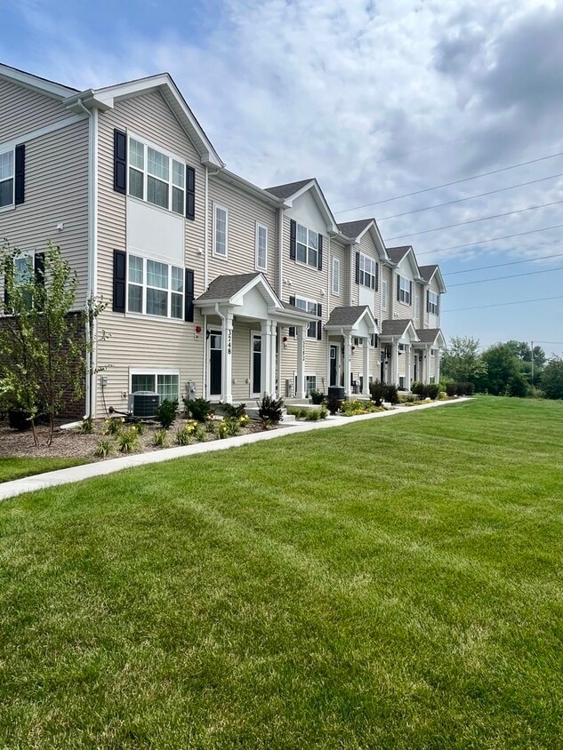 Primary Photo - 3754 Bissel Dr