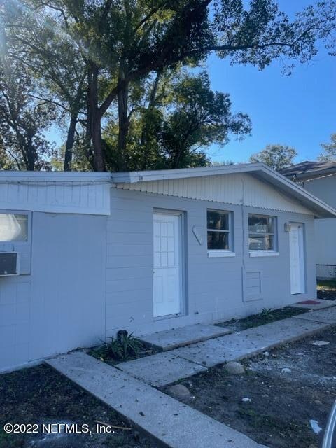 Building Photo - 8142 Eaton Ave