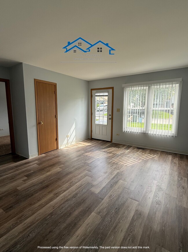 Foto del edificio - 1618 Kildeer Dr