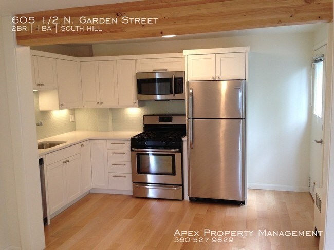 Building Photo - 605 1/2 N Garden St