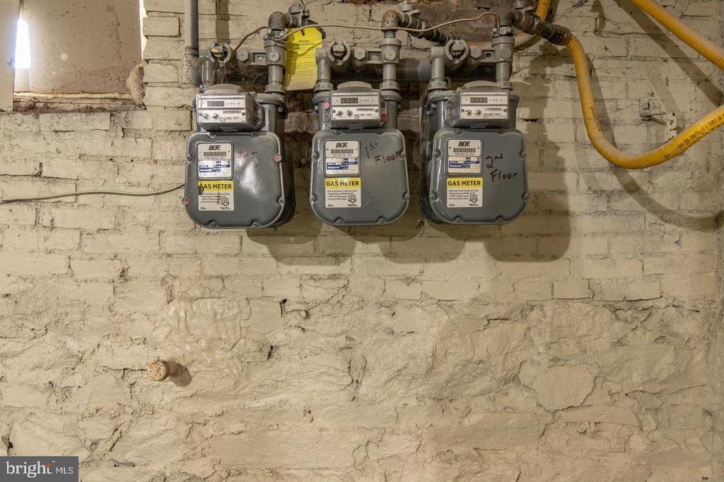 Primary Photo - 1339 W Lafayette Ave