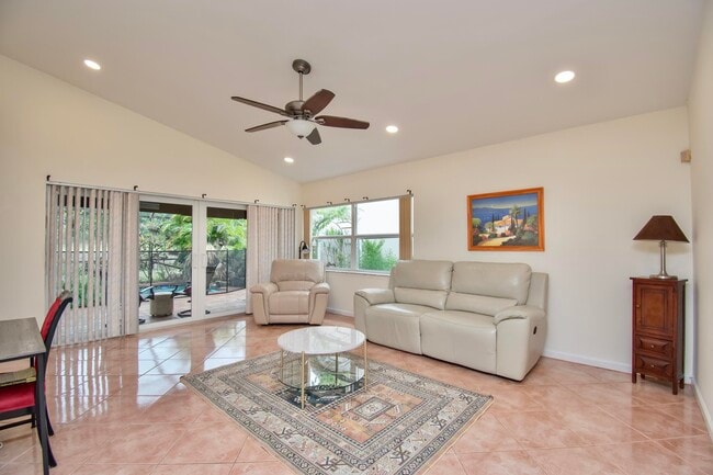 Building Photo - 7811 Villa Nova Dr