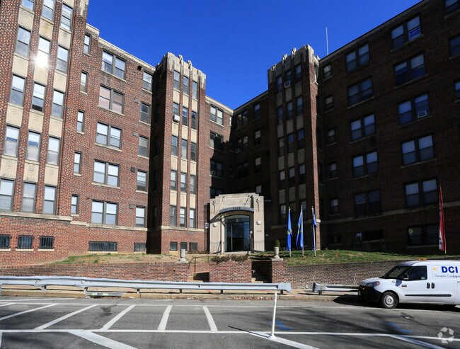 Adams Garden Towers Apartments Washington Dc Apartments Com