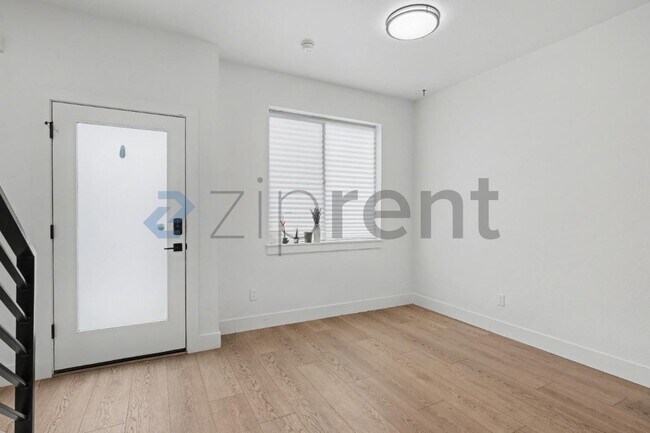 Foto del edificio - 1209 N Winchell St