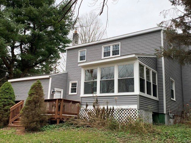 Foto del edificio - 9986 Clearview Heights