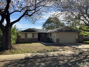 Building Photo - 2016 Robbie Ave