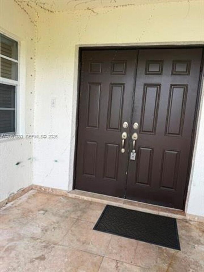 Building Photo - 14300 SW 51st St