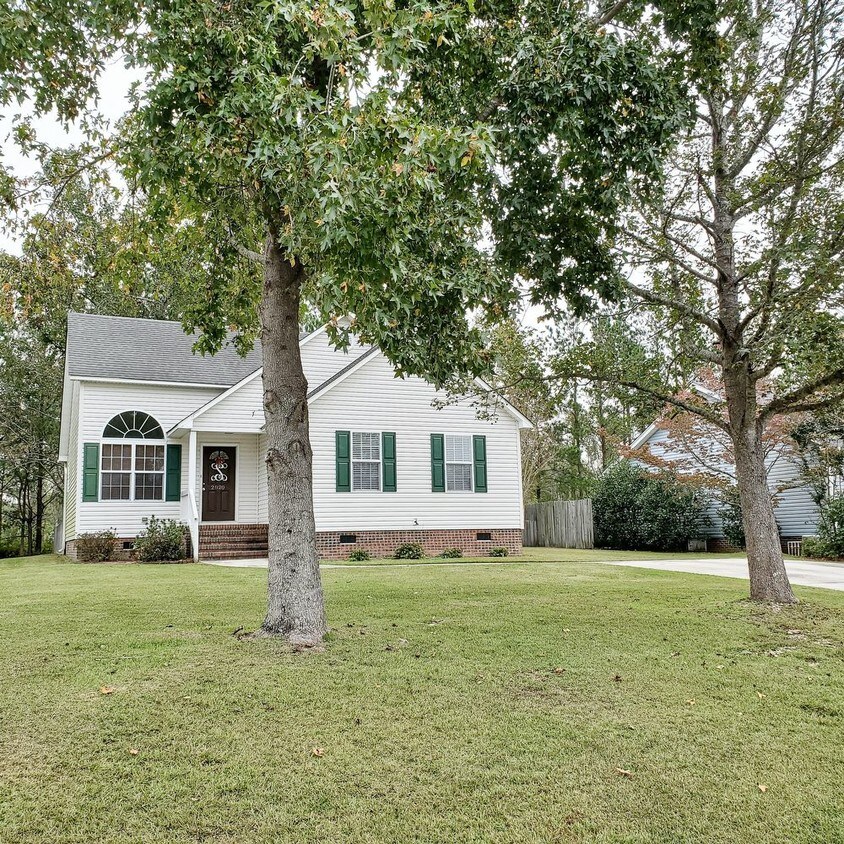 NORTH COUNTY SQUARE House Rental in Castle Hayne, NC