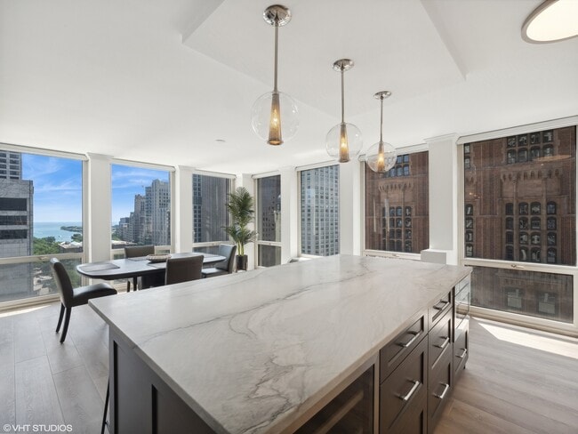 Foto del edificio - 111 E Chestnut St